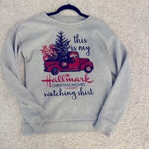 Hallmark pullover size S